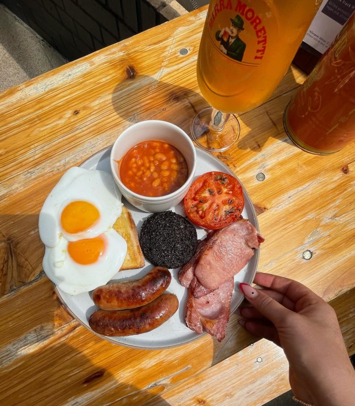 baby-e-breakfast and beer 2